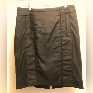 Like new WHBM perfect form skirt 10 black